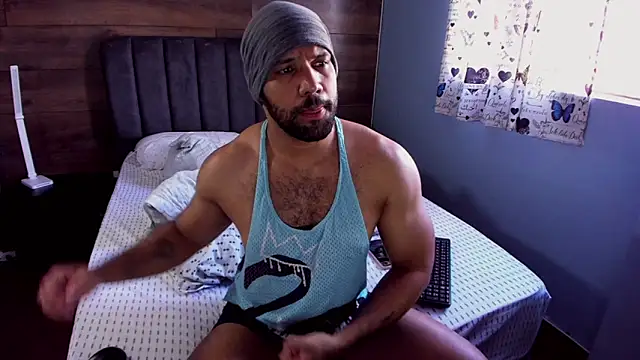 Snapshot of anthonylatynxd chatting on May 7, 2:22 pm anthonylatynxd online show from May 7, 2:22 pm