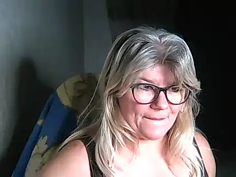 Diana 49 online show from December 3, 6:32 am