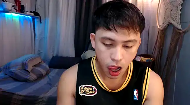 princeJayX online show from January 13, 11:52 am