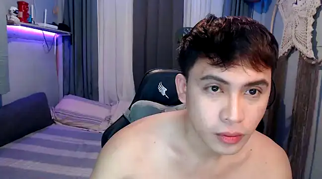 princeJayX online show from January 28, 8:15 pm