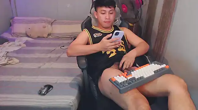 princeJayX online show from February 21, 5:35 am