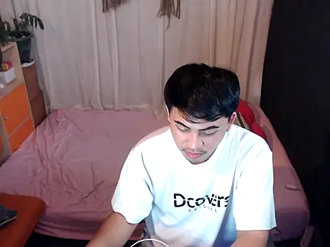 Snapshot of princeJayX chatting on February 6, 1:10 am princeJayX online show from February 6, 1:10 am