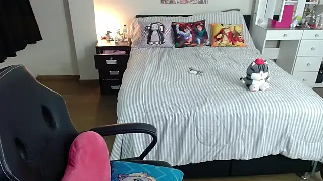 kittykat18x online show from November 6, 1:06 am