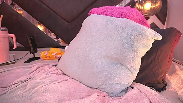 violeta aroca online show from February 22, 6:17 am