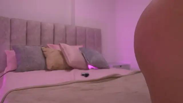 violeta aroca online show from November 6, 3:07 am