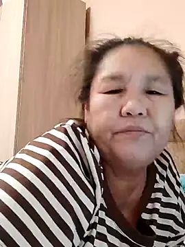 Zulfiya Bruce online show from October 23, 9:30 am