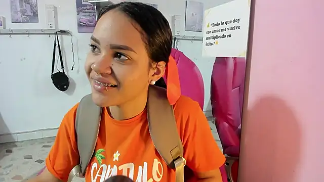 CAMILA--REY online show from January 15, 11:59 am