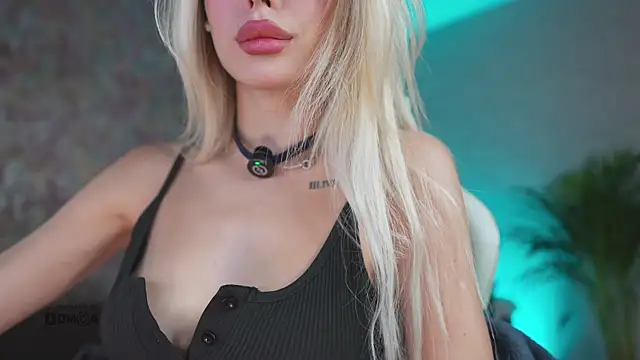 misstics  online show from November 19, 6:41 pm