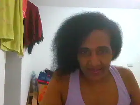 Snapshot of Aishamara chatting on February 9, 7:38 am Aishamara online show from February 9, 7:38 am