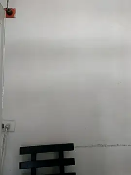 Snapshot of PrivCamZone chatting on September 29, 6:13 pm PrivCamZone online show from September 29, 6:13 pm