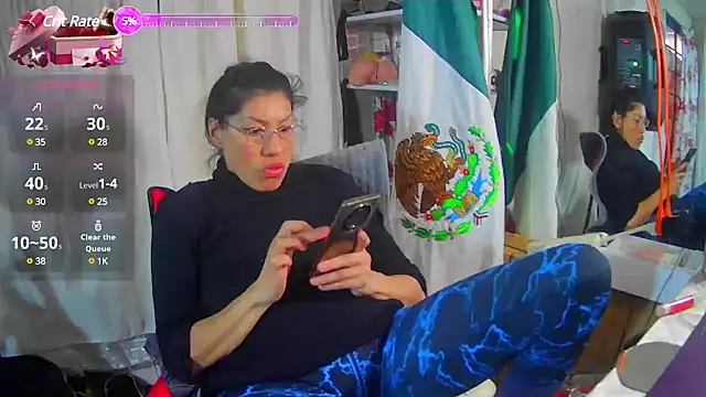 LaInsaciableIntensa online show from February 28, 11:23 pm