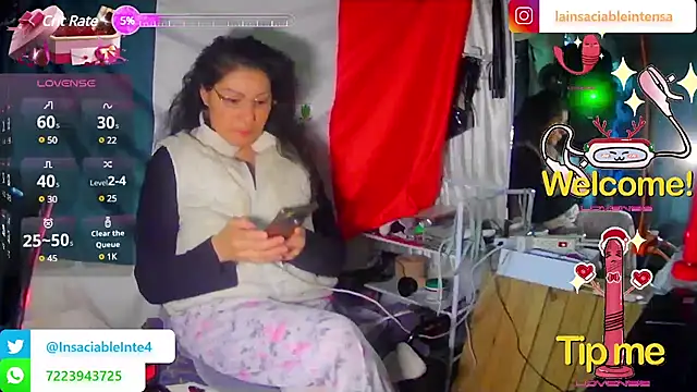 LaInsaciableIntensa online show from March 6, 12:52 pm