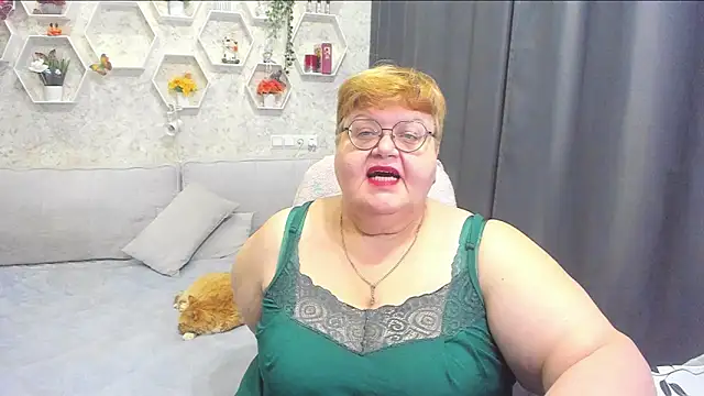  big love  online show from April 11, 8:24 pm