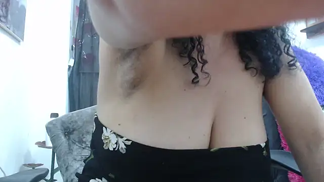 heyline milf online show from February 26, 7:38 pm