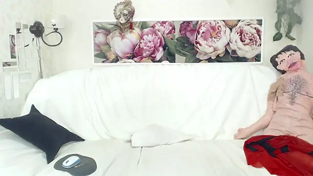 FlaviaSquirts online show from December 25, 12:26 pm