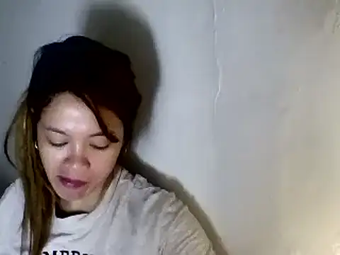 Snapshot of pinay4uwithagoodheart chatting on December 21, 4:30 am pinay4uwithagoodheart online show from December 21, 4:30 am