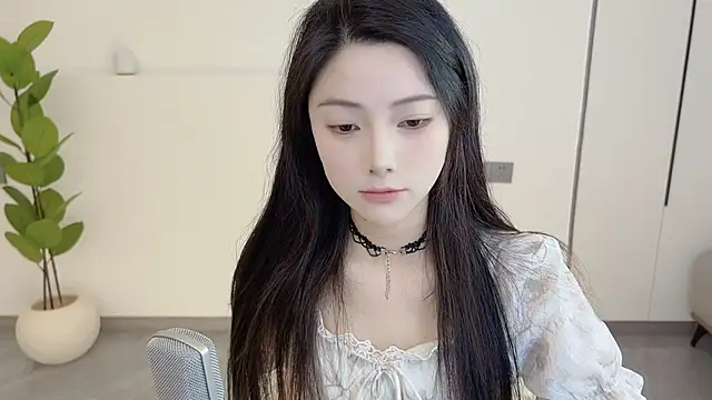 HaagenDazs  online show from March 13, 1:10 am