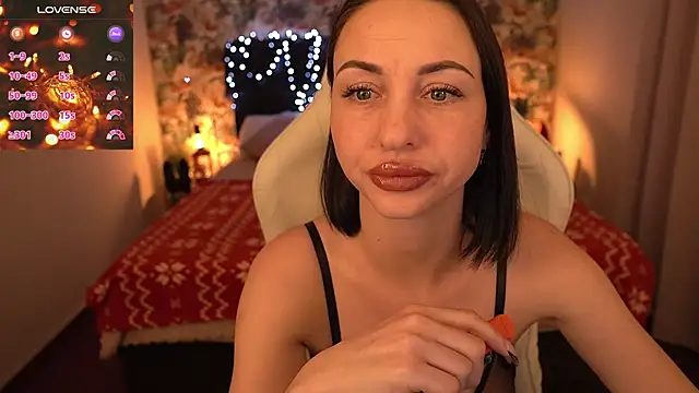 KristiiMax online show from December 28, 5:23 am