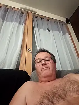 Snapshot of mike9473 chatting on September 23, 9:40 pm mike9473 online show from September 23, 9:40 pm