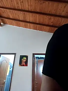 LunaZambrano online show from February 25, 8:51 pm