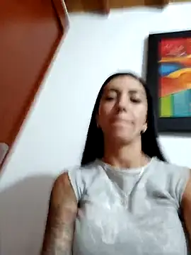 LunaZambrano online show from March 5, 4:02 am