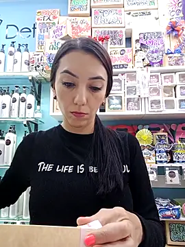 LunaZambrano online show from October 28, 5:48 pm