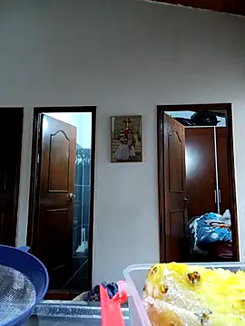 LunaZambrano online show from October 30, 2:40 pm