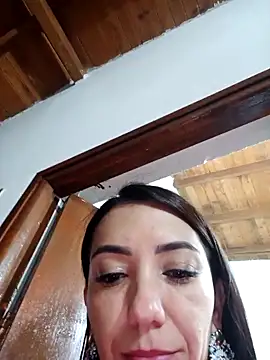 LunaZambrano online show from December 17, 4:18 am