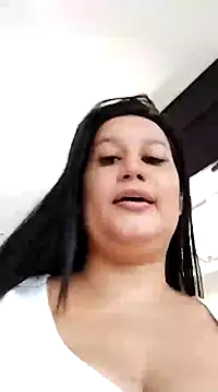 keilymadam online show from December 17, 4:32 pm