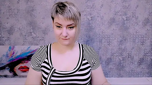 Djullia online show from October 4, 5:16 am