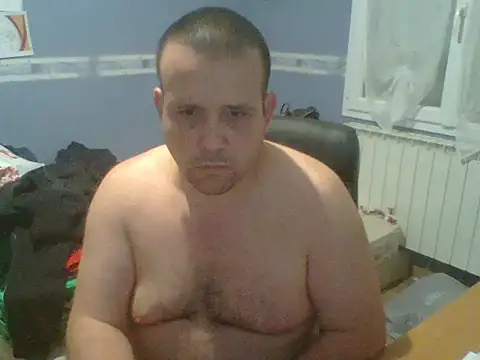 manubm03 online show from December 14, 7:58 am