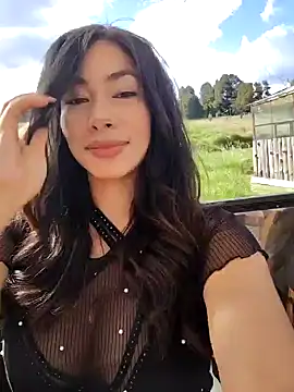 CelesteBreedlove online show from December 18, 7:30 pm