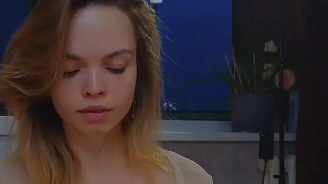 sinteas online show from November 10, 1:10 pm