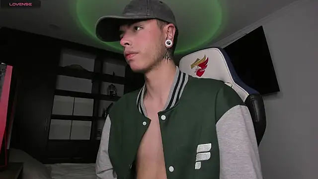  morghan  online show from December 15, 11:20 pm