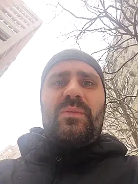 Snapshot of Govora chatting on February 17, 1:42 pm Govora online show from February 17, 1:42 pm