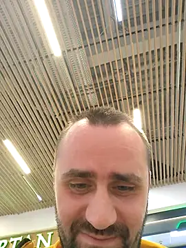 Snapshot of Govora chatting on March 10, 7:40 pm Govora online show from March 10, 7:40 pm