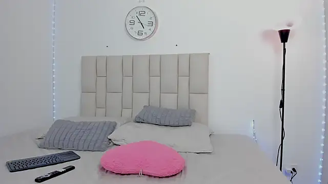 Snapshot of Sofia_Blosom chatting on April 10, 9:52 pm Sofia Blosom online show from April 10, 9:52 pm