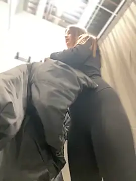 KrisMagnoly online show from February 28, 2:51 pm