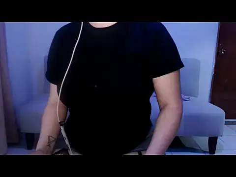 YummymeowW online show from June 18, 9:14 am