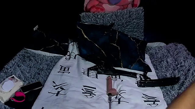 Katiehill 1 online show from October 12, 7:02 pm