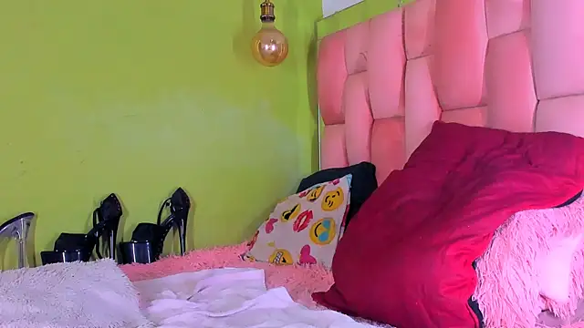 the queen aleja online show from December 27, 4:58 am