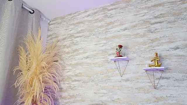 Lea Foster online show from March 11, 9:15 pm