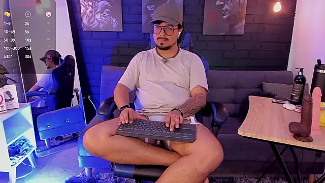 DaviidEvans  online show from February 27, 5:35 pm