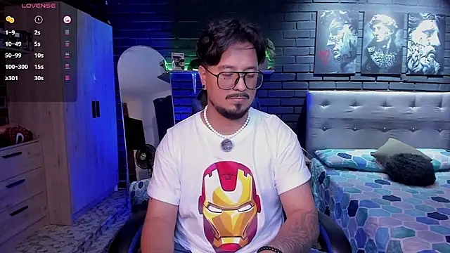 Snapshot of DaviidEvans_ chatting on March 18, 11:30 pm DaviidEvans online show from March 18, 11:30 pm