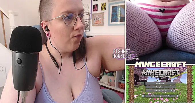 fishnethousepet online show from March 25, 2:12 pm