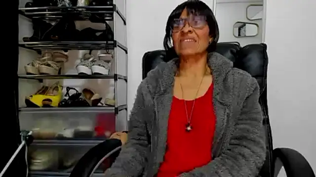 Snapshot of Aries_Mature chatting on April 19, 6:10 pm Aries Mature online show from April 19, 6:10 pm