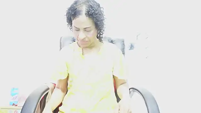 Snapshot of Aries_Mature chatting on May 6, 4:56 pm Aries Mature online show from May 6, 4:56 pm