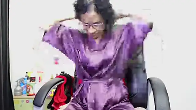 Snapshot of Aries_Mature chatting on May 31, 5:53 pm Aries Mature online show from May 31, 5:53 pm