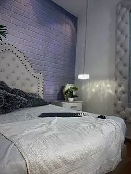 Tayra Siny online show from March 15, 6:32 pm