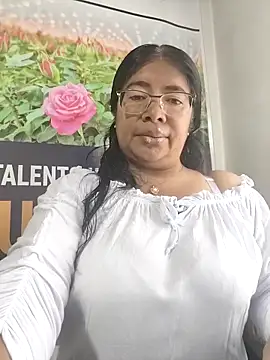   valentina18 online show from April 7, 1:22 pm